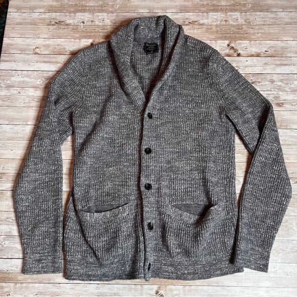 Abercrombie & Fitch Sweaters - 💚Abercrombie & Fitch cardigan